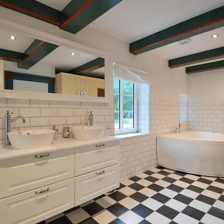 Nice In Rømø W/ Sauna, Wifi&5 Bedrooms * Tagholm